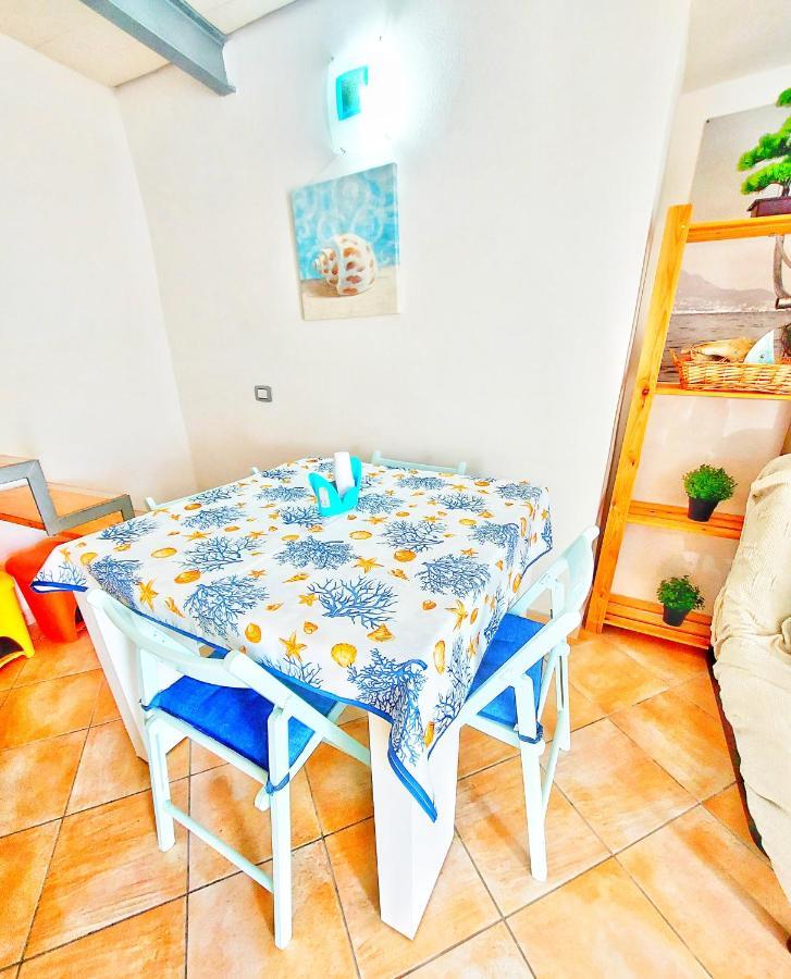 Monolocale Azzurro Procida Apartamento Exterior foto