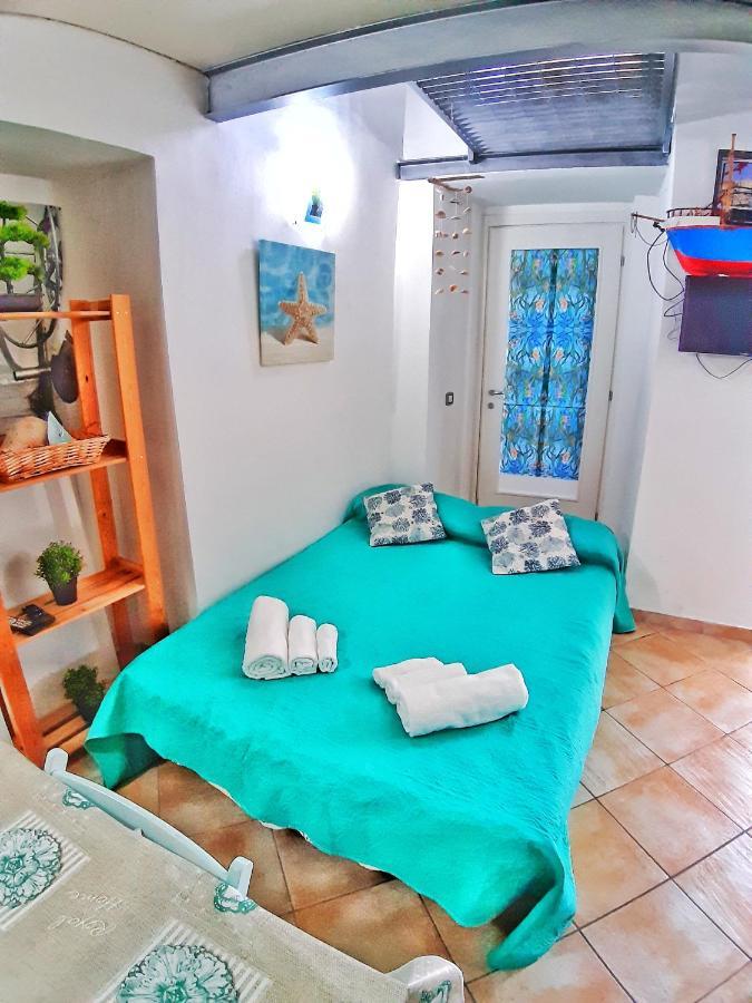 Monolocale Azzurro Procida Apartamento Exterior foto